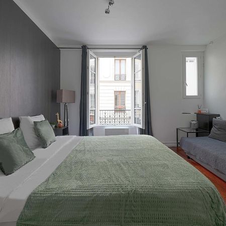 Large Modern Studio Close To The Eiffel Tower And Paris Highlights Apartment Bagian luar foto