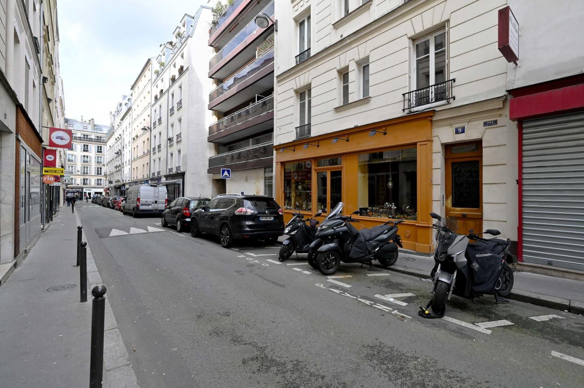 Large Modern Studio Close To The Eiffel Tower And Paris Highlights Apartment Bagian luar foto