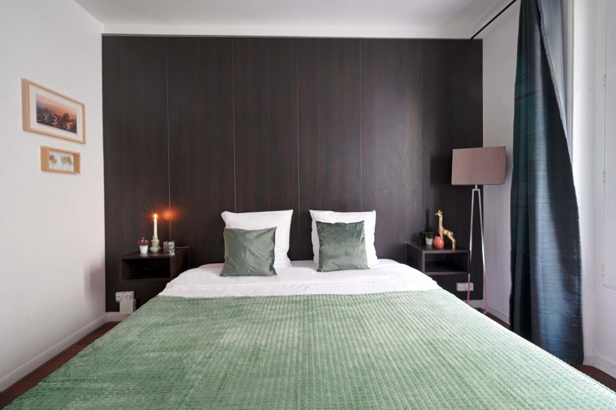 Large Modern Studio Close To The Eiffel Tower And Paris Highlights Apartment Bagian luar foto
